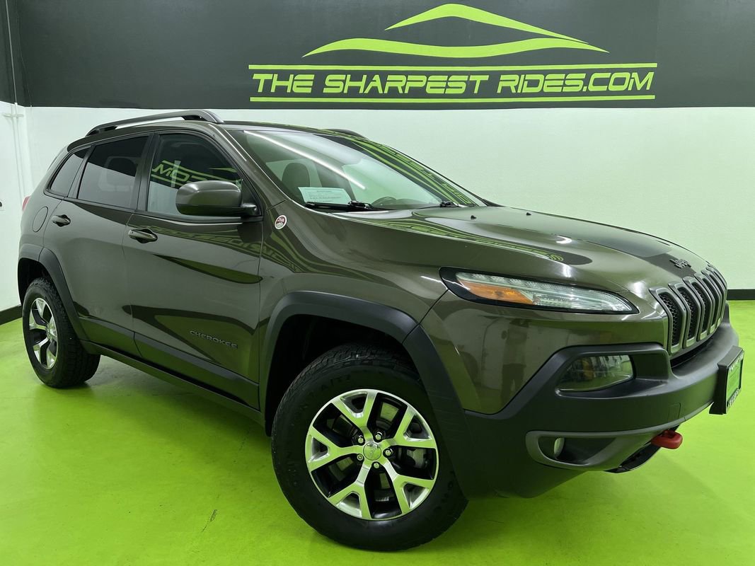 Used 2014 Jeep Cherokee Trailhawk w/ Comfort/Convenience Group AWD/4WD image 1