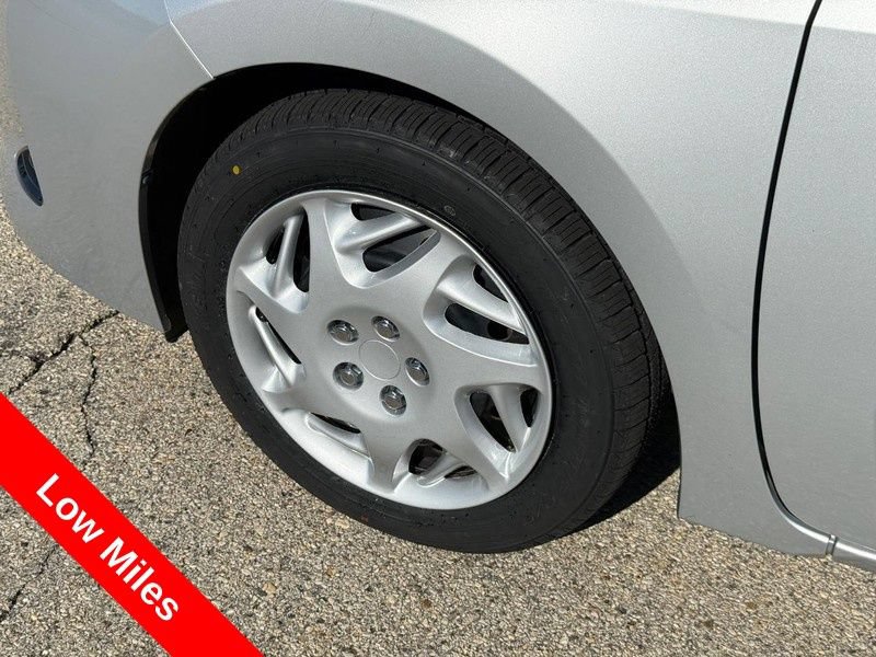Used 2017 Toyota Corolla LE w/ Carpet Mat Package (TMS) FWD image 10