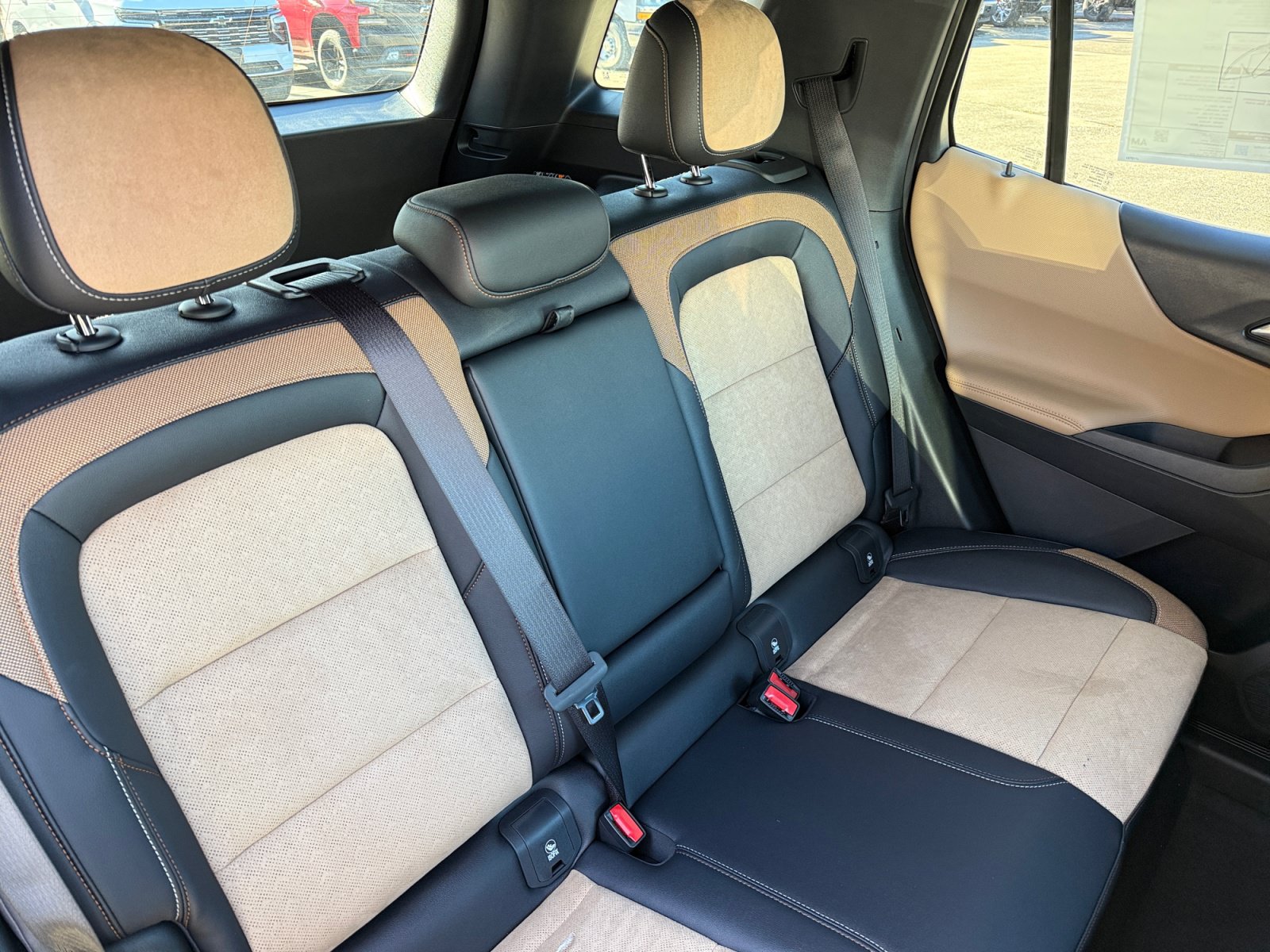 New 2026 Chevrolet Equinox ACTIV w/ Convenience Package III FWD image 27
