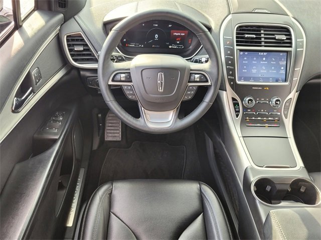 Used 2020 Lincoln Nautilus FWD image 6