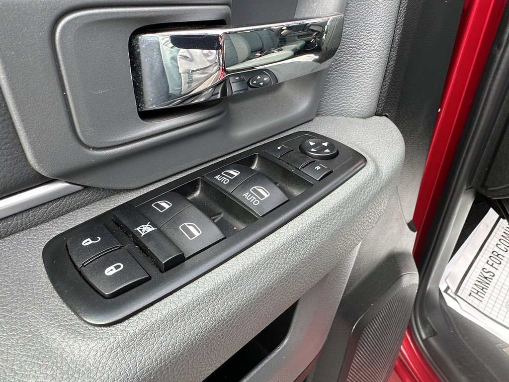 Used 2015 RAM 1500 Classic SLT image 20