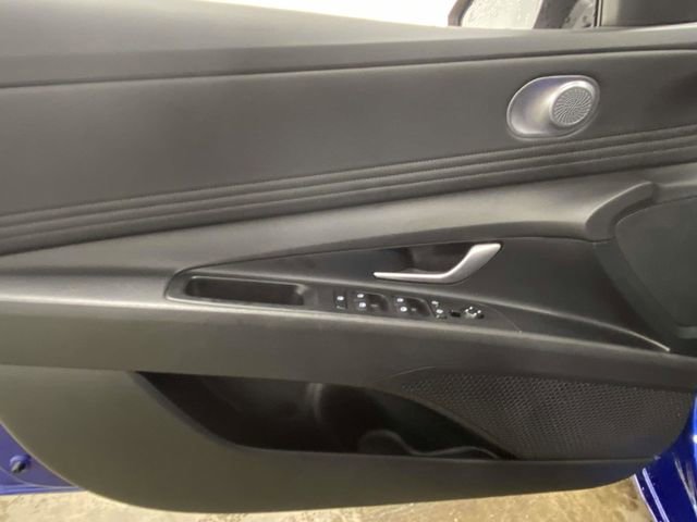 Certified 2024 Hyundai Elantra SEL w/ Convenience Package image 16