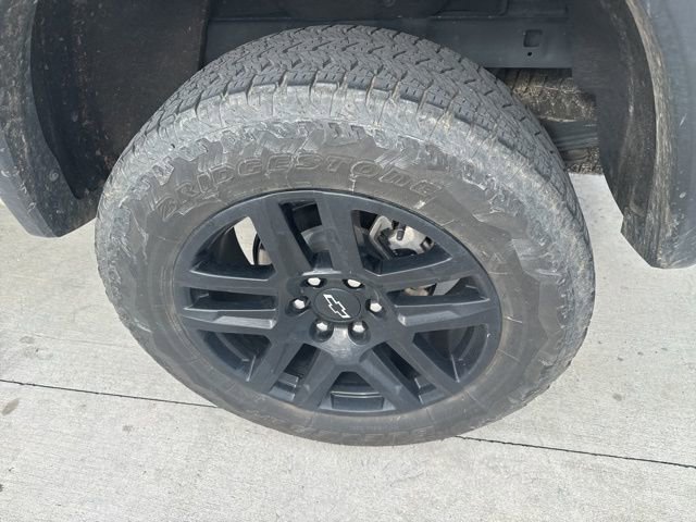 Used 2024 Chevrolet Colorado Trail Boss w/ Advanced Trailering Package image 9