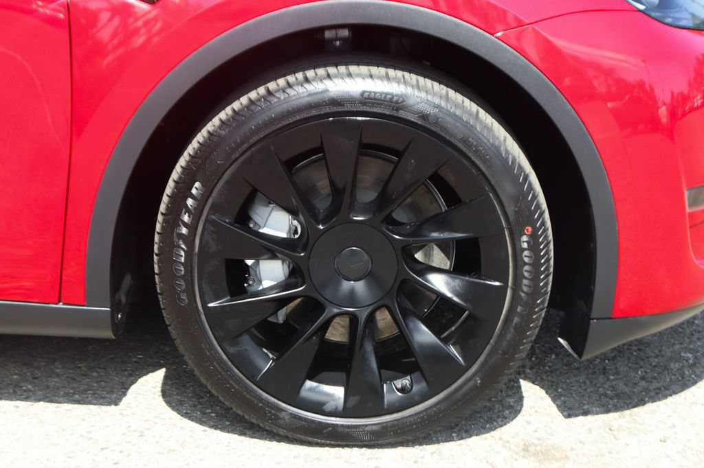 Used 2023 Tesla Model Y Long Range AWD/4WD image 44