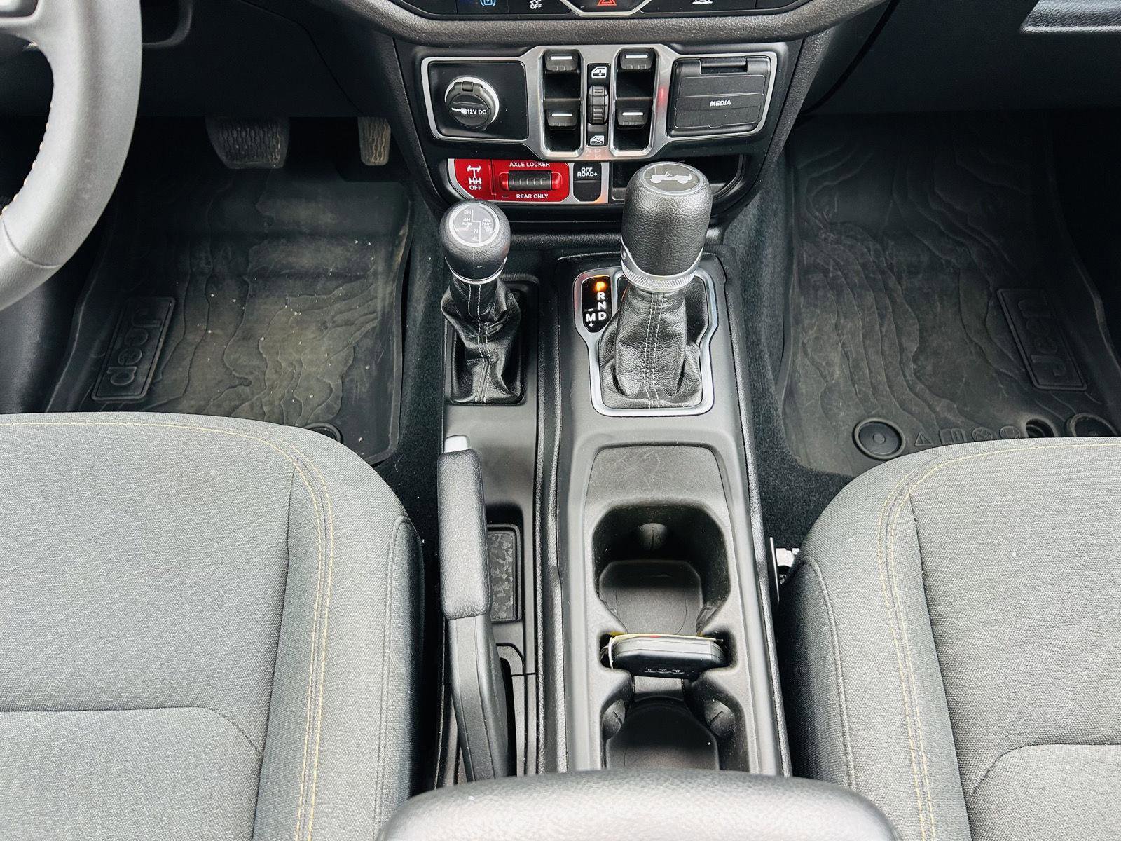 Used 2024 Jeep Wrangler Willys image 19