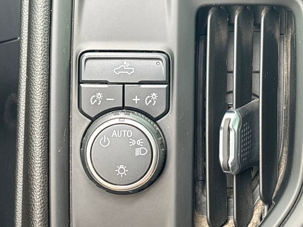 Used 2022 Chevrolet Silverado 1500 Custom w/ Rally Edition image 22