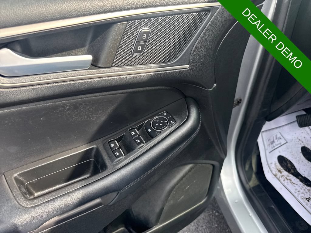 Used 2023 Ford Edge SEL AWD/4WD image 24