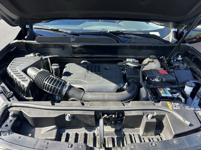 Used 2023 GMC Acadia SLT w/ Preferred Package image 11