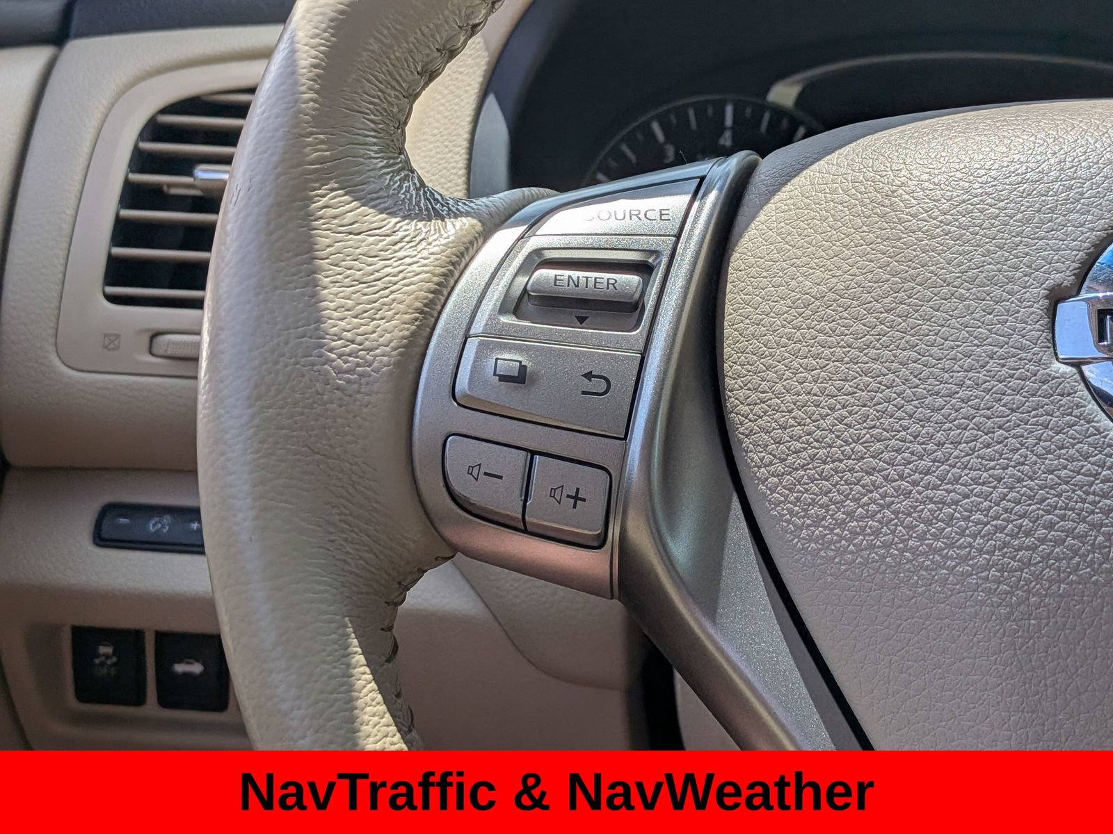Used 2013 Nissan Altima 2.5 SL w/ Technology Pkg FWD image 16