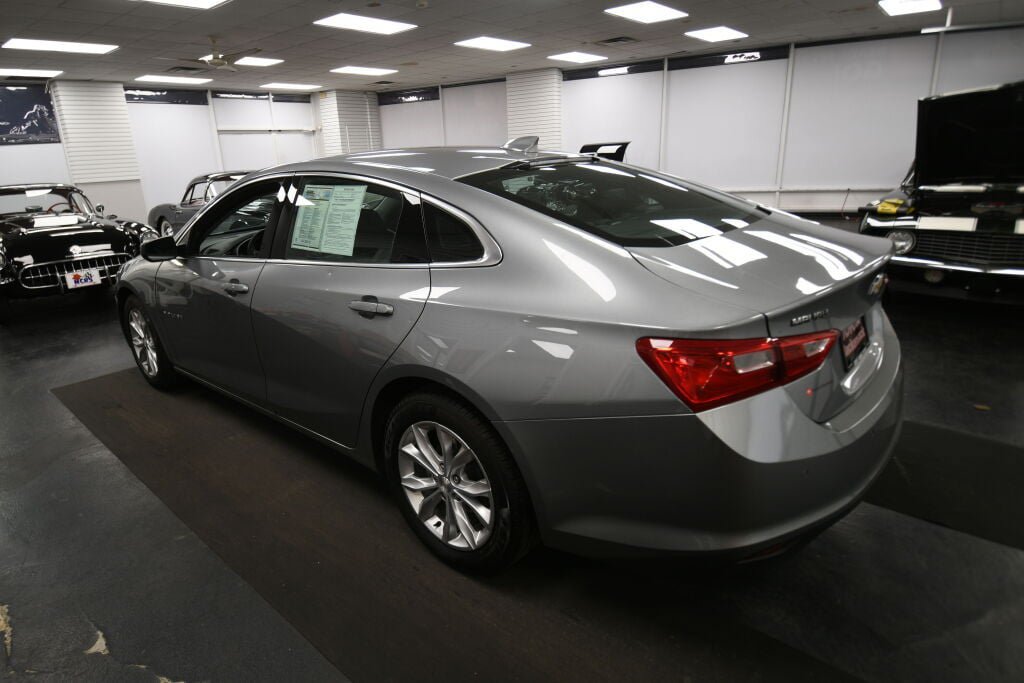 Used 2024 Chevrolet Malibu LT FWD image 5
