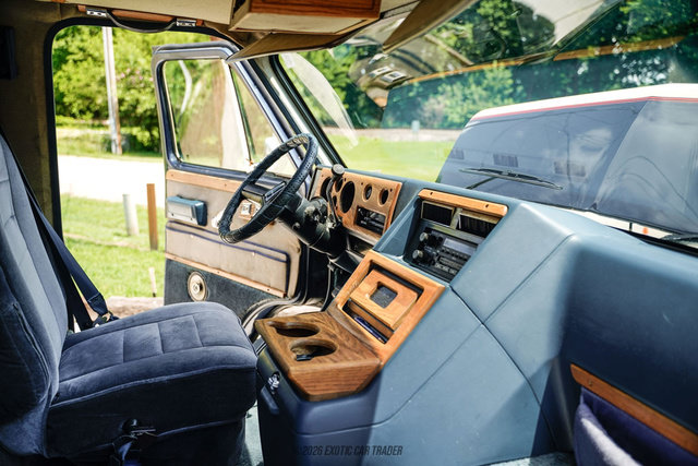 Used 1988 Chevrolet G20 RWD image 33