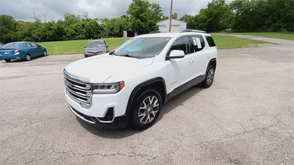 Used 2023 GMC Acadia SLE w/ Driver Convenience Package image 4
