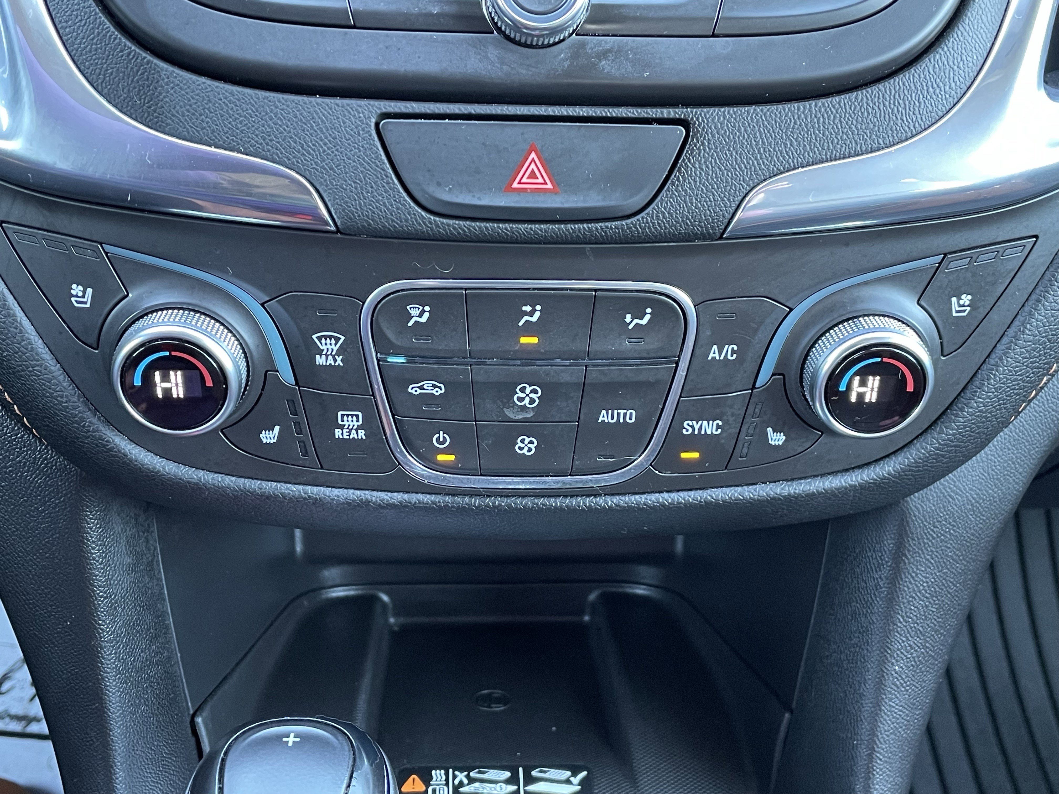 Used 2019 Chevrolet Equinox Premier image 28