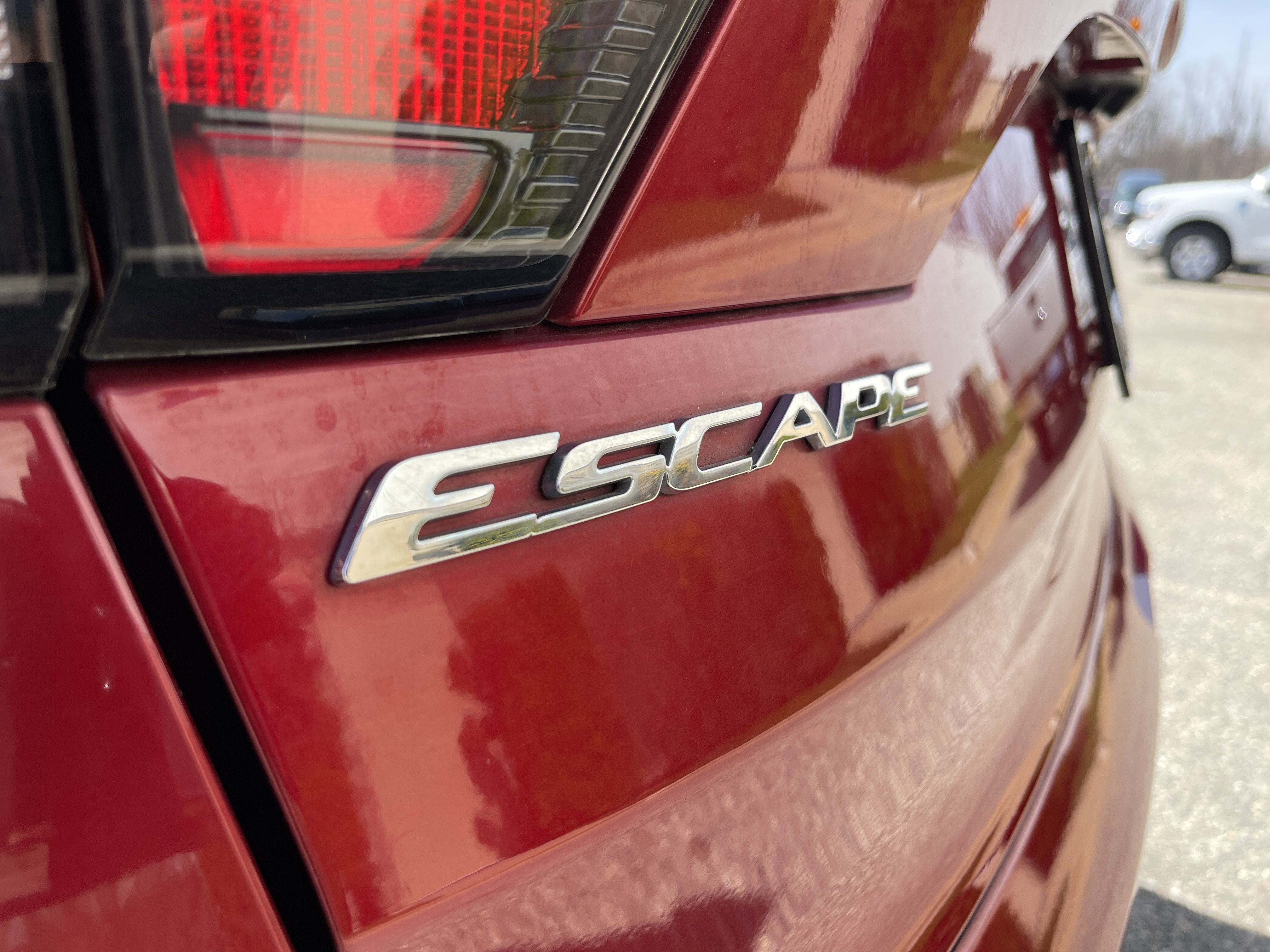Used 2017 Ford Escape Titanium AWD/4WD image 25