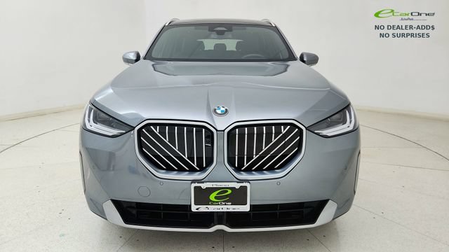 Used 2025 BMW X3 xDrive30i w/ Premium Package AWD/4WD image 2