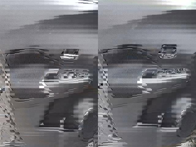 Certified 2024 Nissan Kicks SV image 13