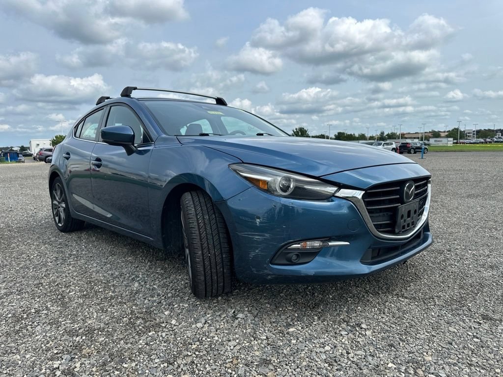 Used 2018 MAZDA MAZDA3 Grand Touring w/ Premium Equipment Package FWD image 13