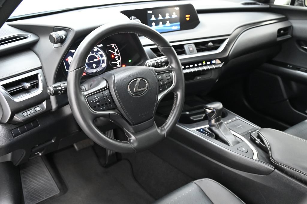 Used 2021 Lexus UX 200 w/ Accessory Package (Z2) FWD image 21