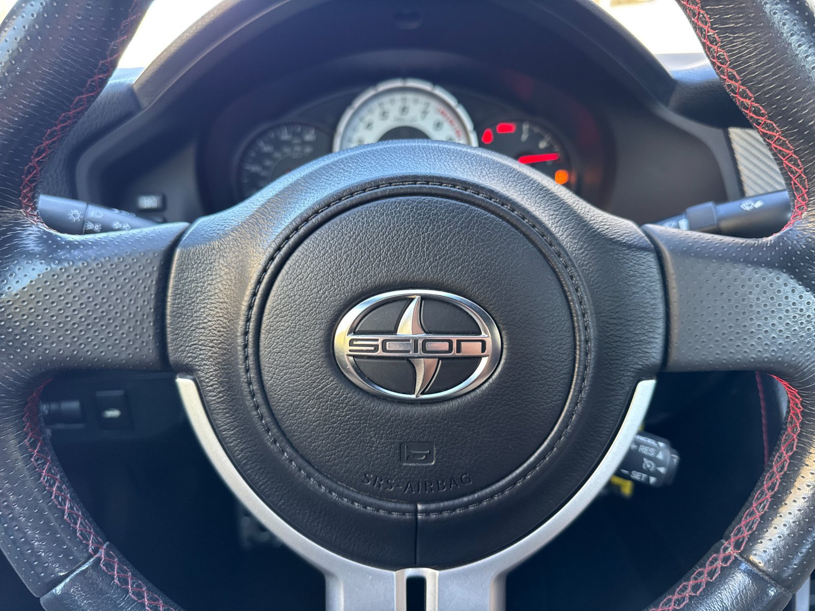Used 2016 Scion FR-S RWD image 21