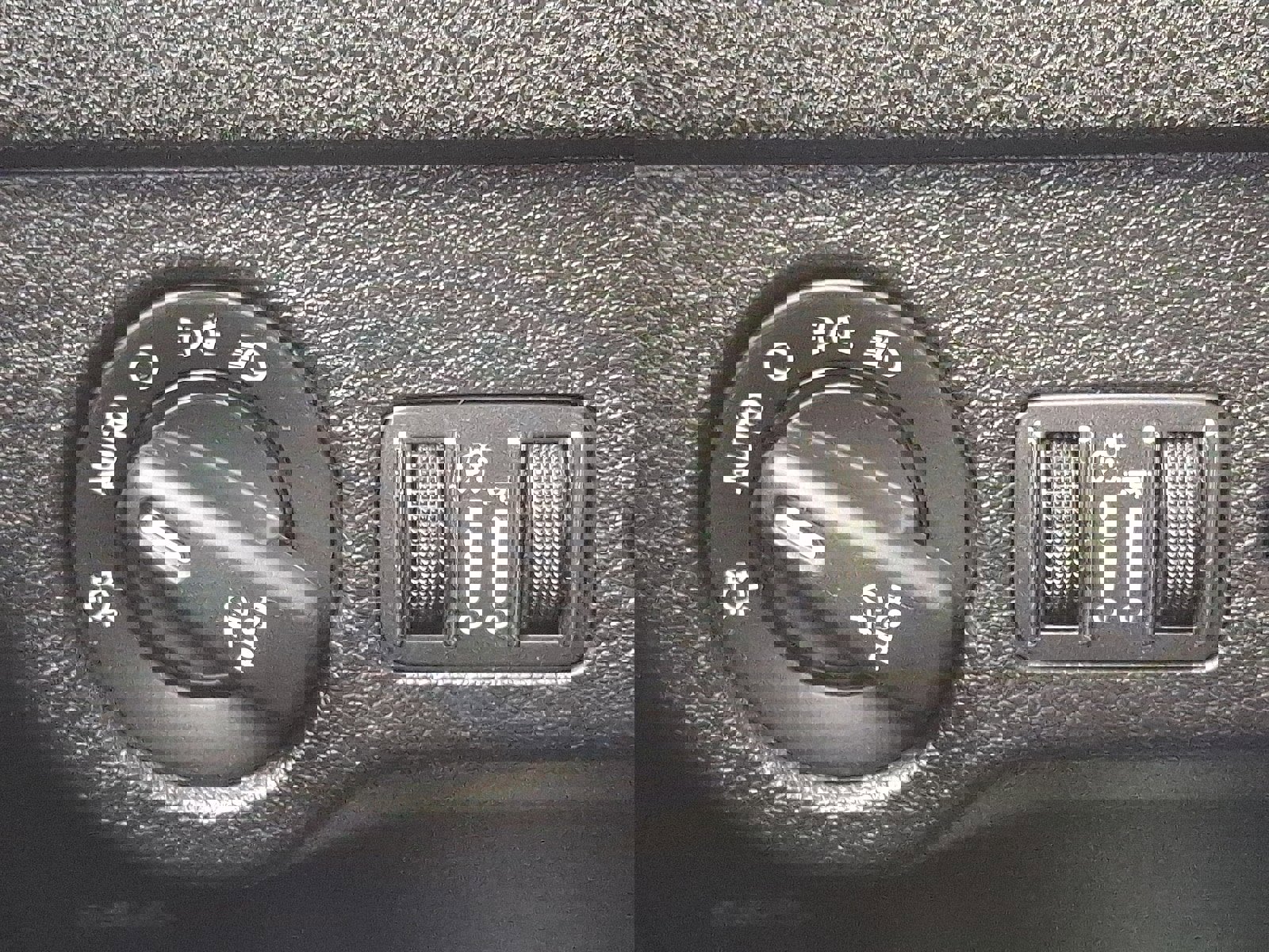 Used 2017 Dodge Charger SXT w/ Blacktop Package image 24