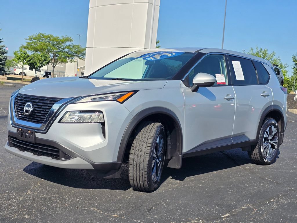 Used 2022 Nissan Rogue SV AWD/4WD image 4