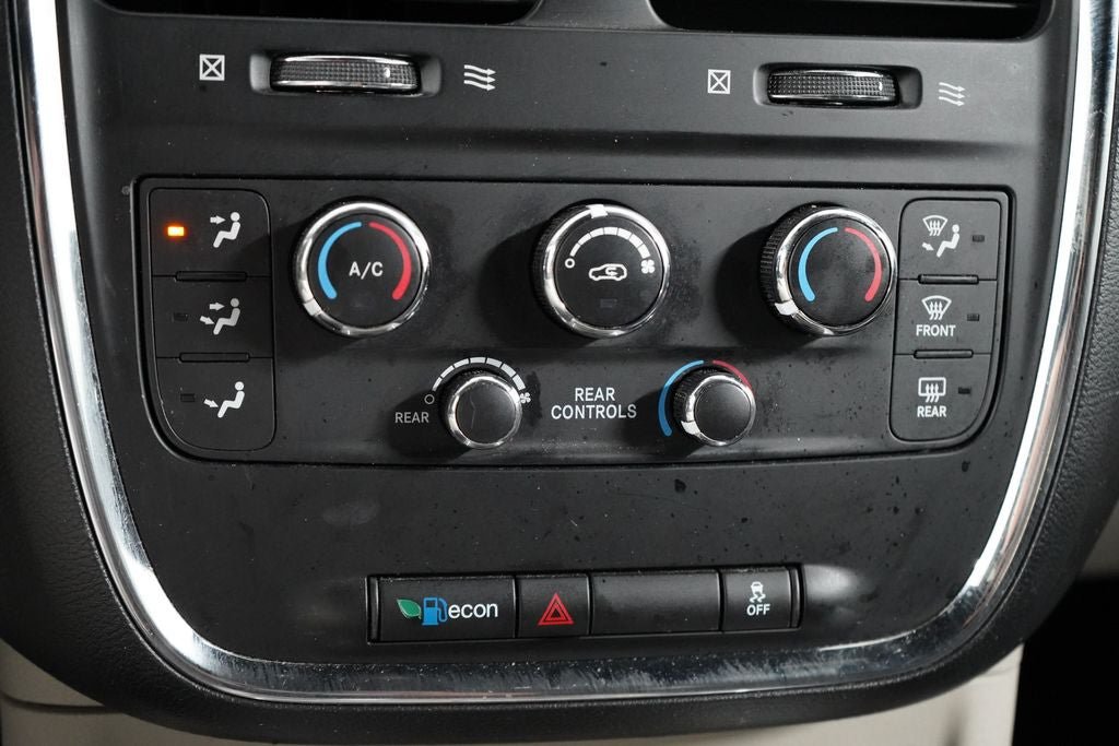 Used 2019 Dodge Grand Caravan SXT FWD image 28