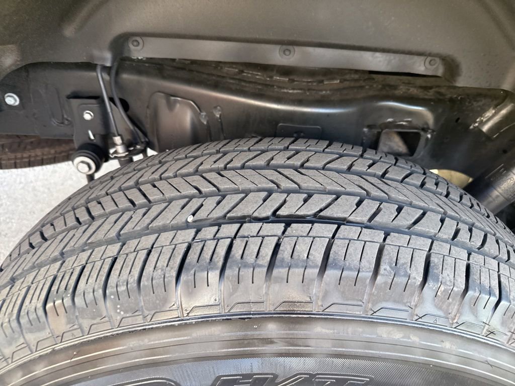 Certified 2024 Jeep Gladiator Sport image 11