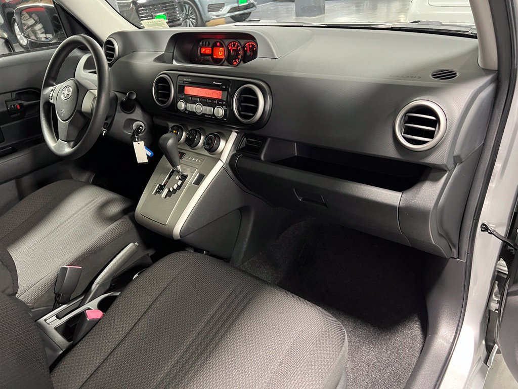 Used 2008 Scion xB FWD image 24