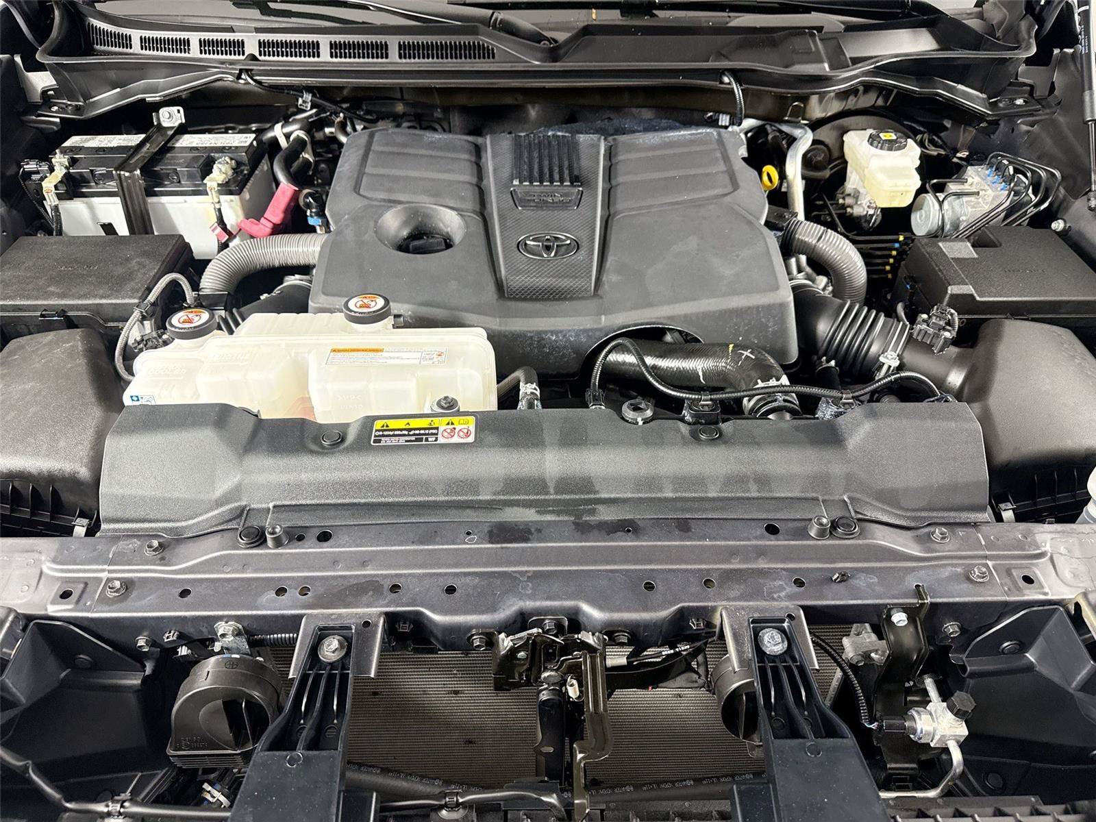 Used 2025 Toyota Tundra SR5 AWD/4WD image 42