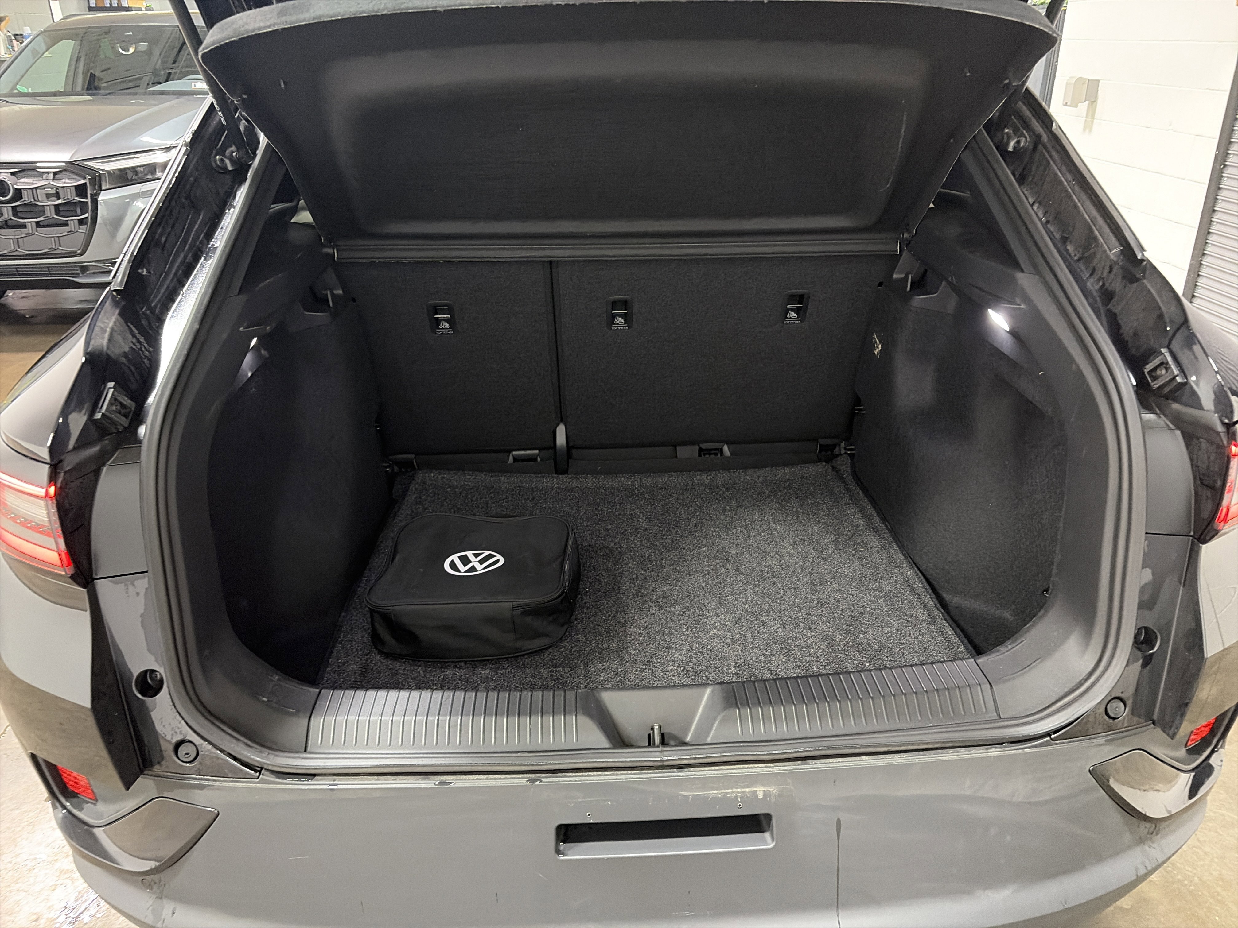 Certified 2024 Volkswagen ID.4 2WD image 29