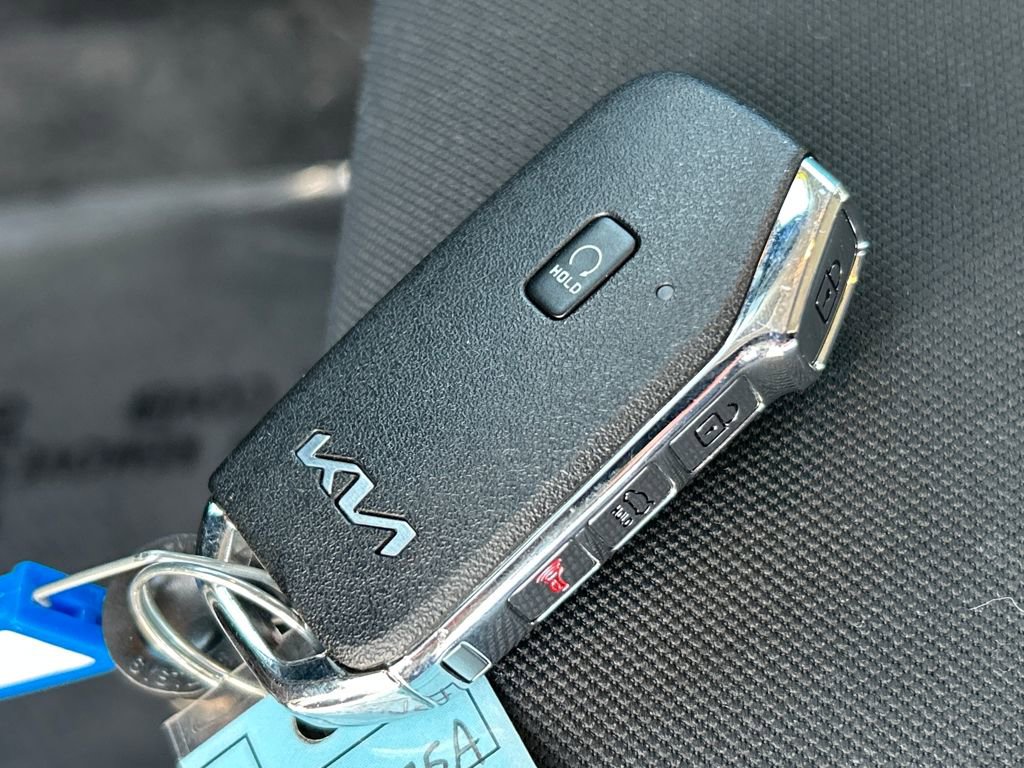 Used 2022 Kia K5 LXS image 31
