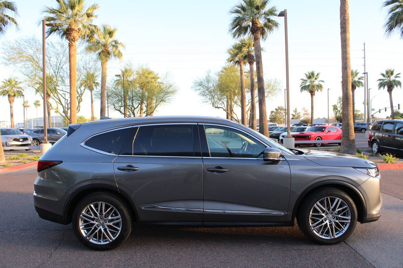 Used 2023 Acura MDX SH-AWD w/ Advance Package image 5