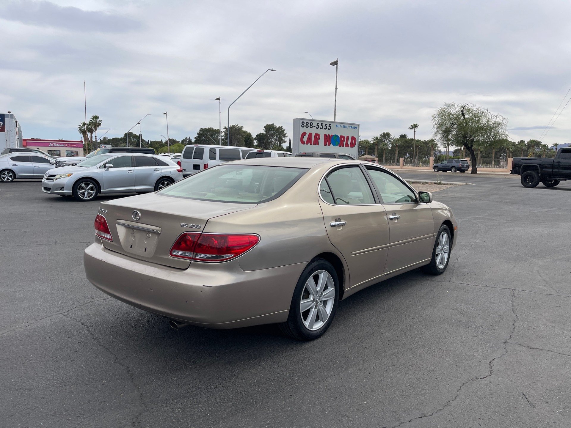 Used 2005 Lexus ES 330 FWD image 5