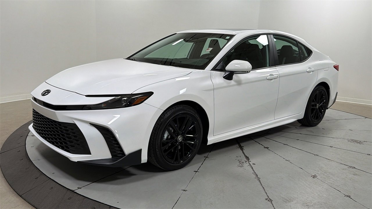 Used 2026 Toyota Camry SE w/ Multimedia Upgrade Package