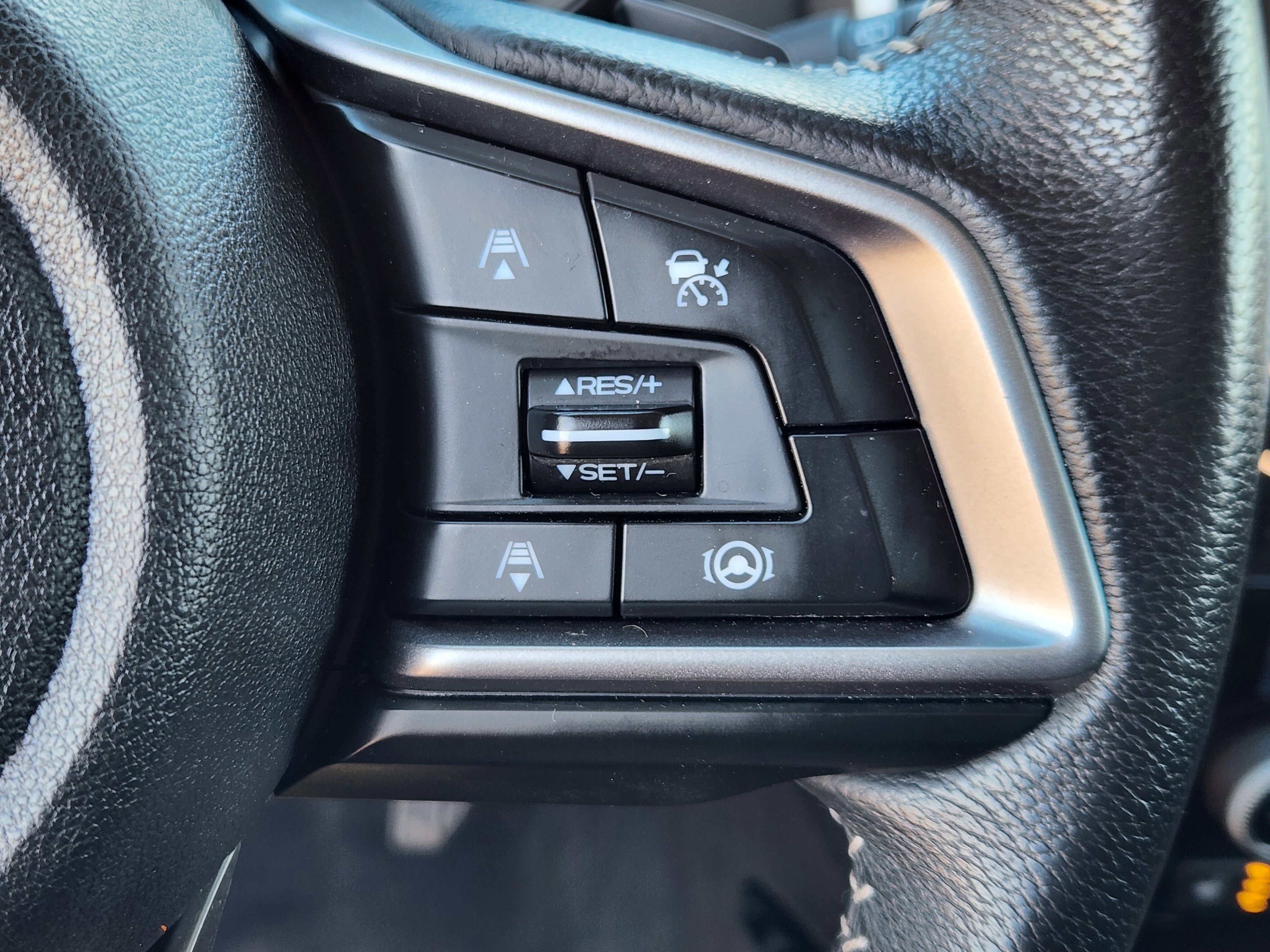 Used 2021 Subaru Ascent Premium w/ Convenience Package image 25