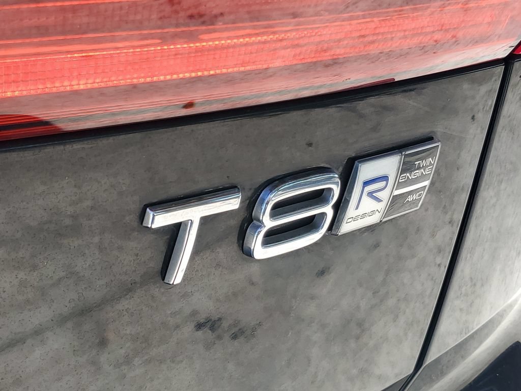 Used 2019 Volvo XC60 T8 R-Design w/ Protection Package Premier AWD/4WD image 7