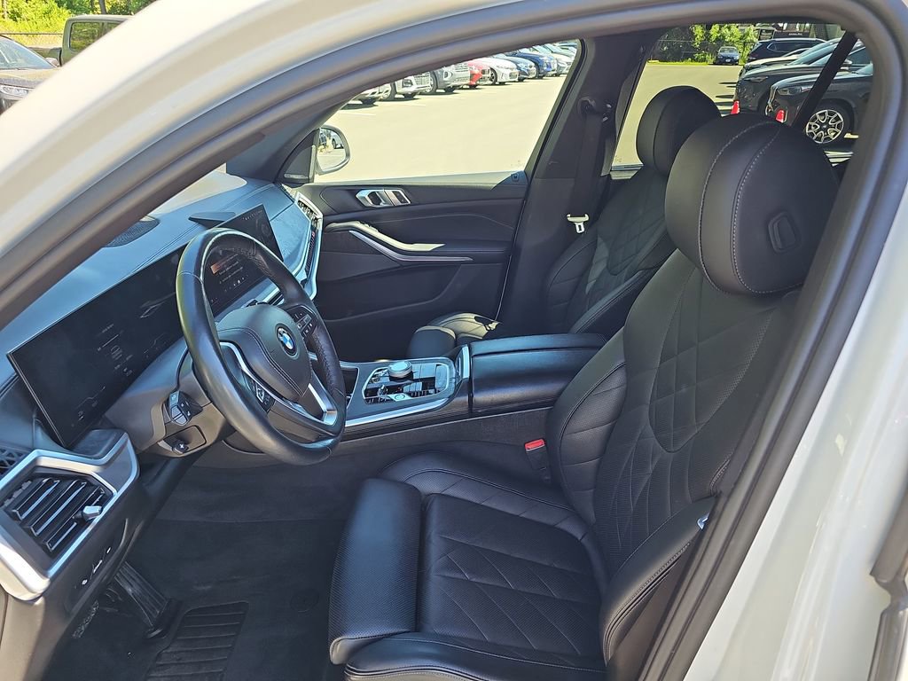 Used 2024 BMW X5 xDrive40i w/ Executive Package AWD/4WD image 10