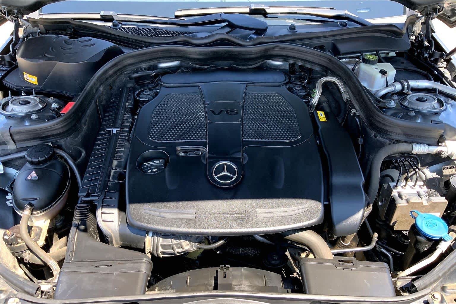 Used 2016 Mercedes-Benz E 350 4MATIC Wagon image 32