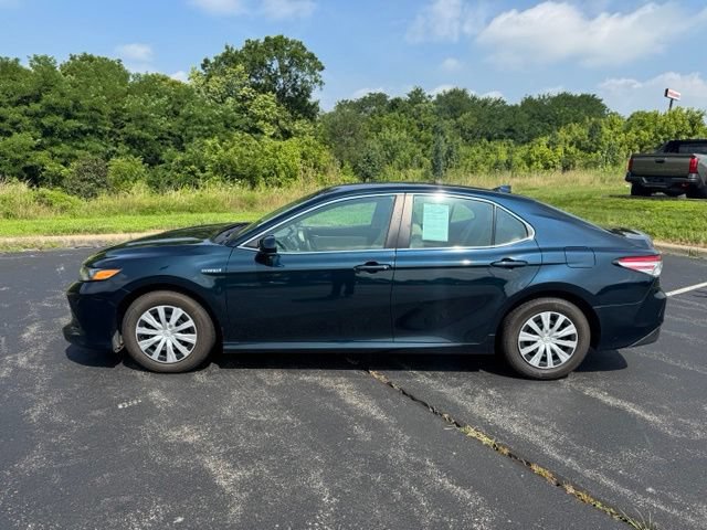 Used 2019 Toyota Camry LE FWD image 6