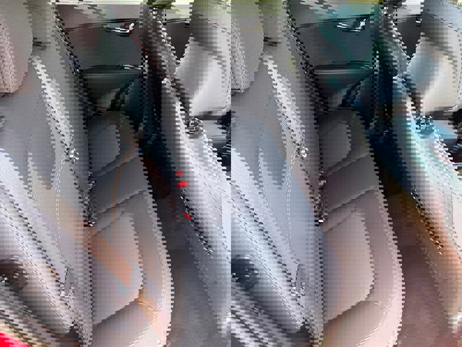 Used 2024 Kia Niro LX image 15