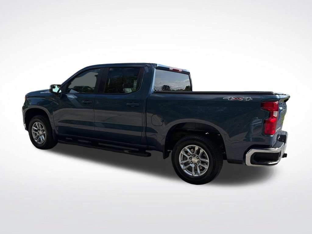 Used 2024 Chevrolet Silverado 1500 LT AWD/4WD image 3