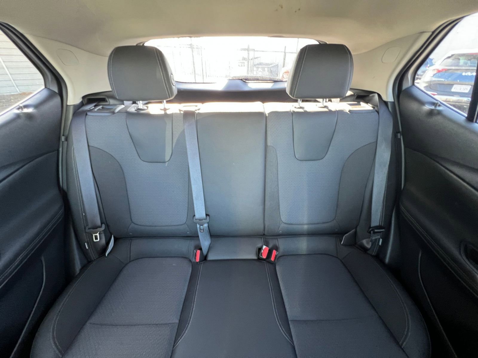 Used 2025 Buick Encore GX Preferred image 36