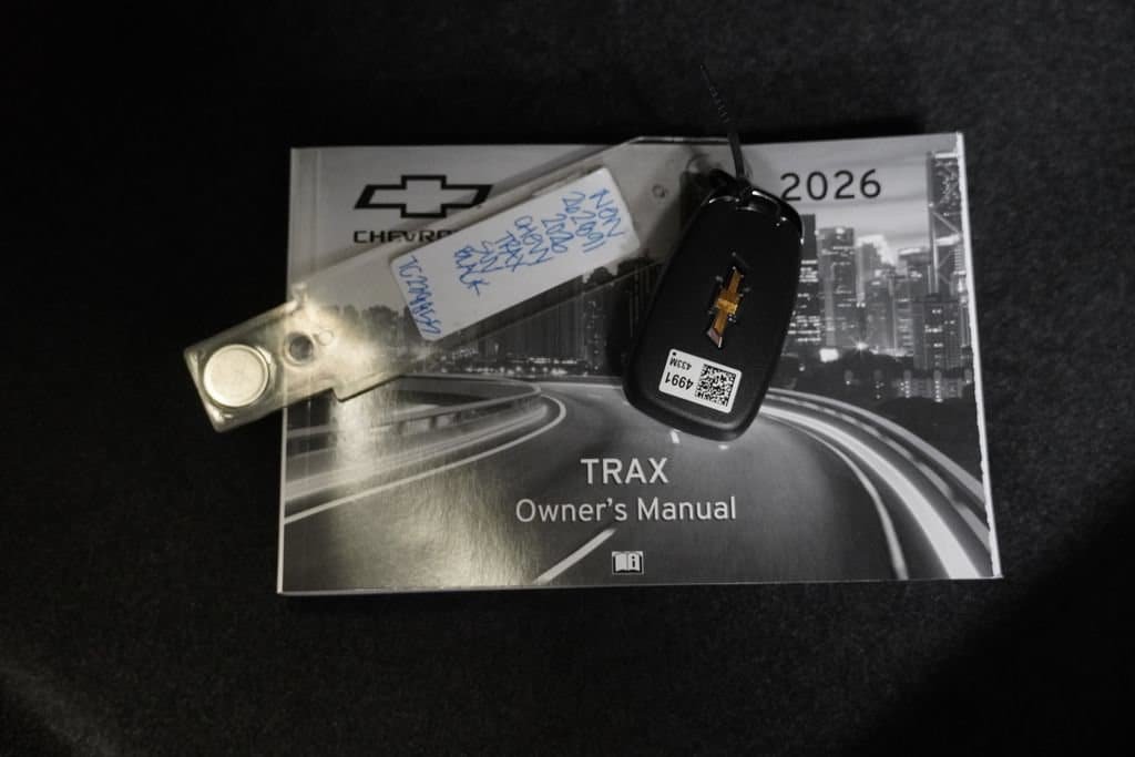 New 2026 Chevrolet Trax LT w/ Driver Confidence Package FWD image 28