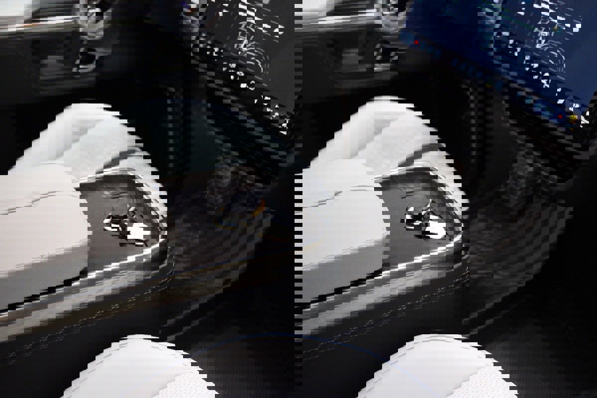 Used 2023 Rivian R1T Adventure image 28