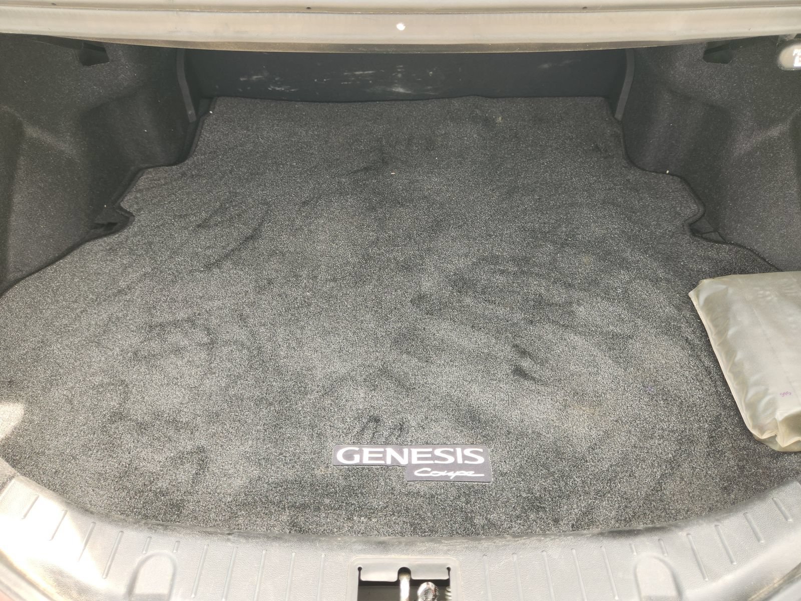 Used 2015 Hyundai Genesis 3.8 RWD image 34