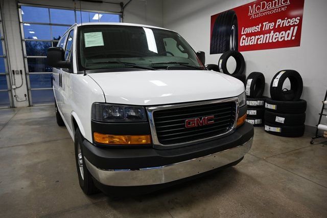 Used 2019 GMC Savana 2500 w/ Driver Convenience Package image 3
