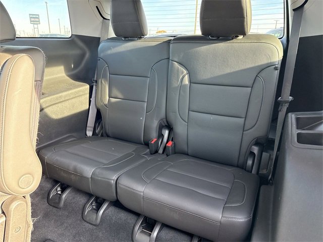 Used 2021 GMC Acadia SLT w/ Elevation Edition image 24