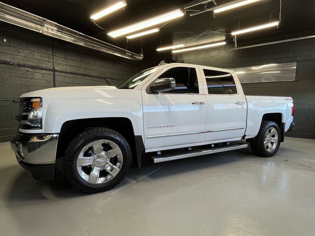 Used 2017 Chevrolet Silverado 1500 LTZ w/ High Desert Package image 7