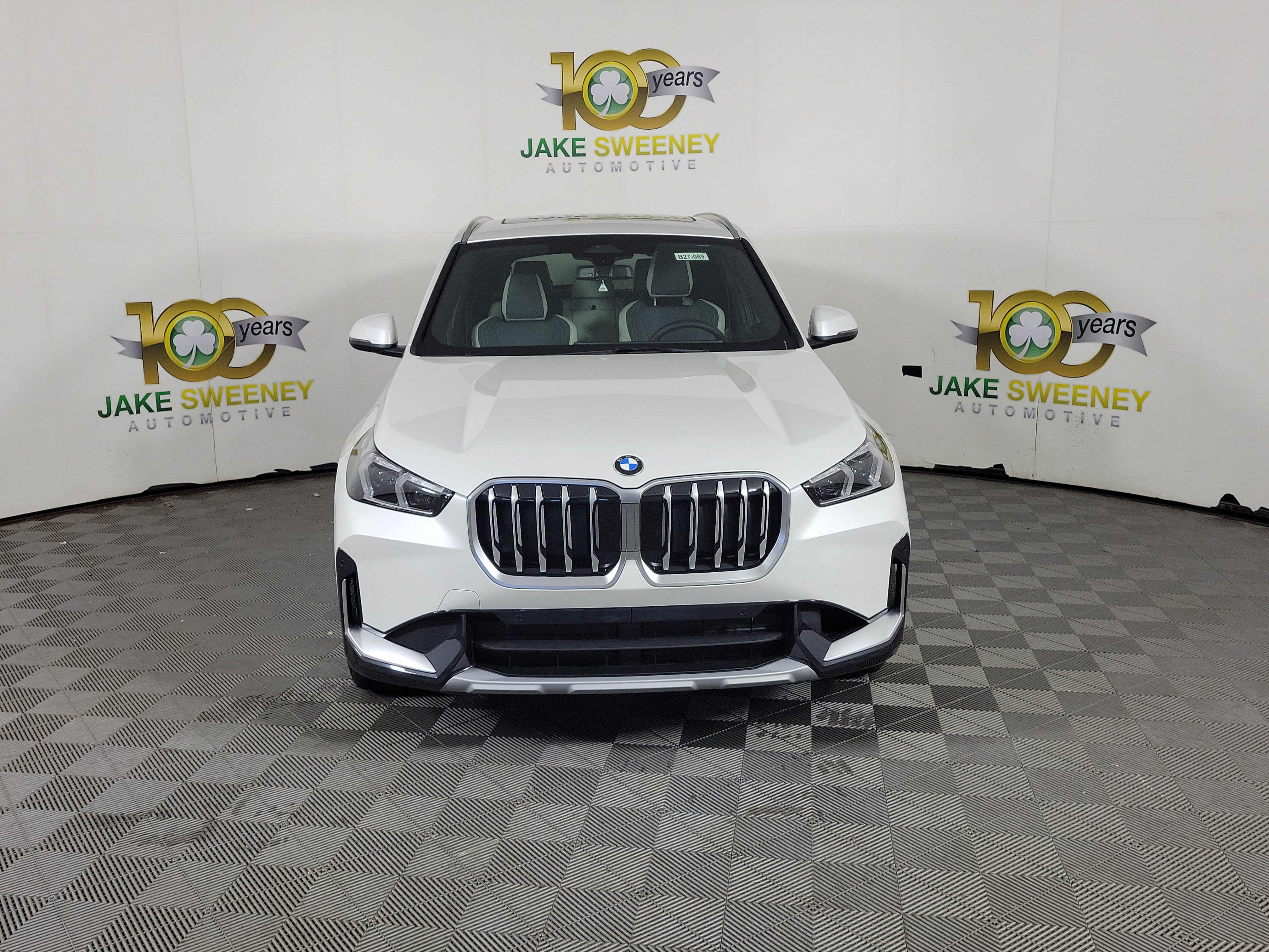 New 2027 BMW X1 xDrive28i AWD/4WD image 2