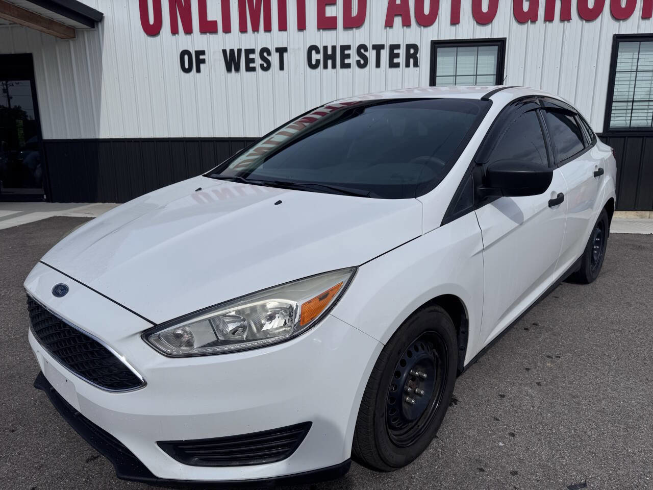 Used 2018 Ford Focus S FWD image 2